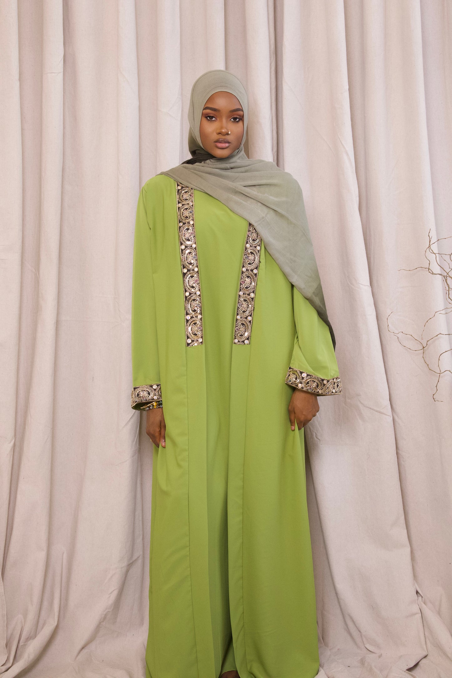 Open abaya- Apple