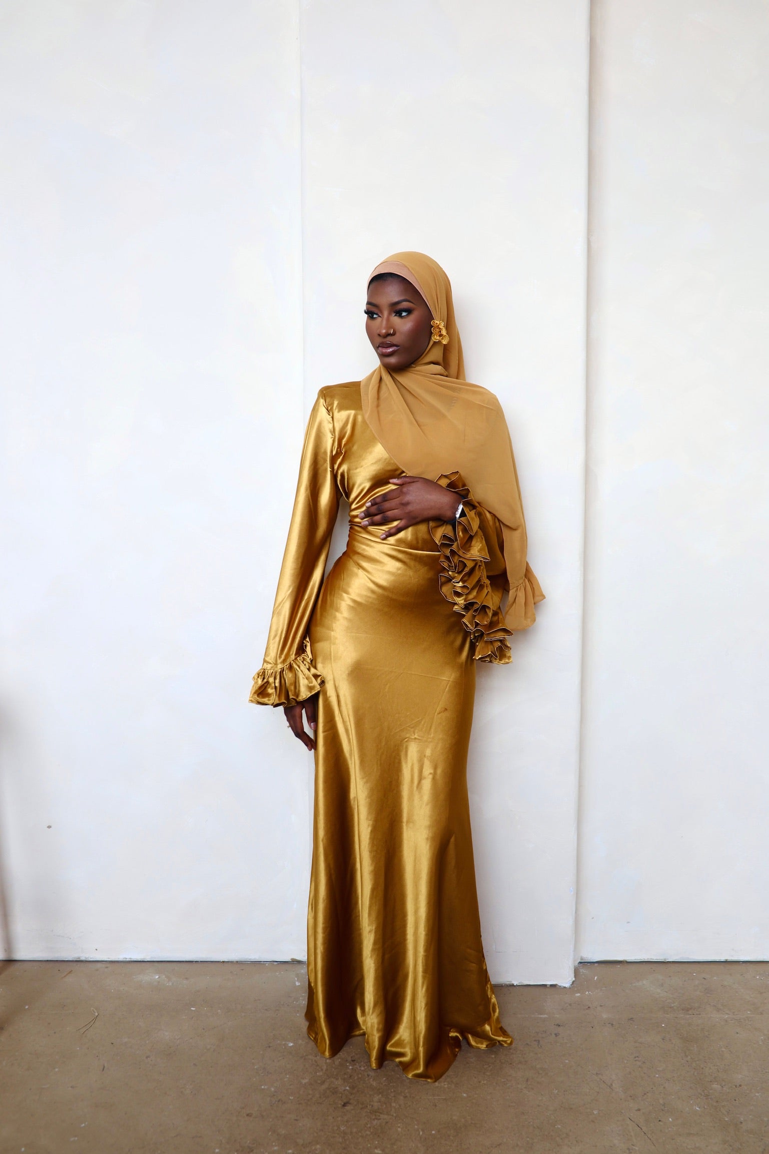 Florere Maxi dress- Gold – Fhatimah's Obsession Florere Maxi dress- Gold – Fhatimah's Obsession