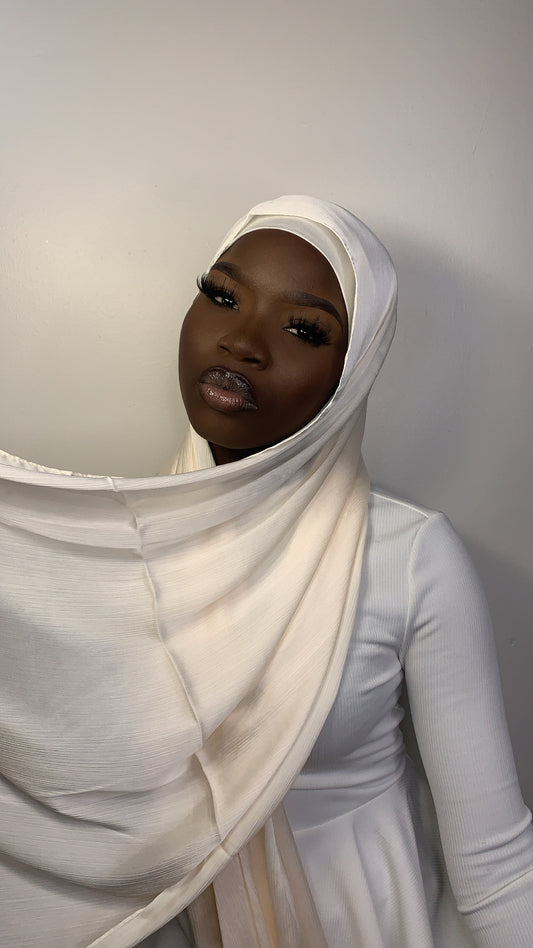 Satin Hijab- creme